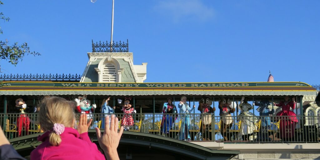 Opening Stage Show Changing at the Magic Kingdom